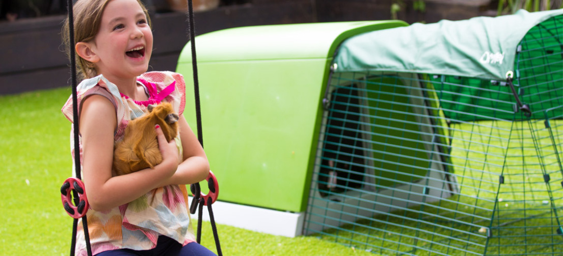 Met het plastic hok Eglu Go , zullen kinderen het geweldig vinden om voor hun cavia's te zorgen!