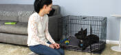 De Omlet Fido Classic is een uitstekend hulpmiddel voor het trainen van een puppy.