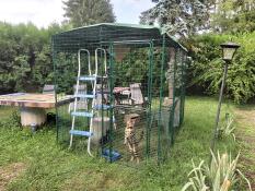 Omlet catio in de tuin