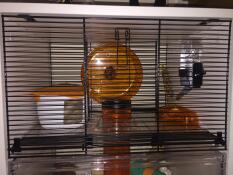 De bovenste helft van een hamster- en gerbilkooi Qute 