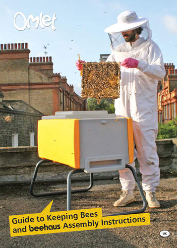 Een bijenteeltgids van Omlet - met een bijenteler en zijn Beehaus.
