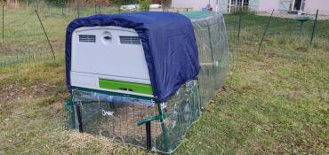 Omlet groen Eglu Cube groot kippenhok en ren met Omlet extreme temperatuur jas