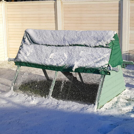Het Omlet houten kippenhok in de Snow.