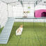 Omlet Zippi konijn box met Zippi platformen, paarse Zippi schuilplaats, Caddi traktatie houder en konijnen