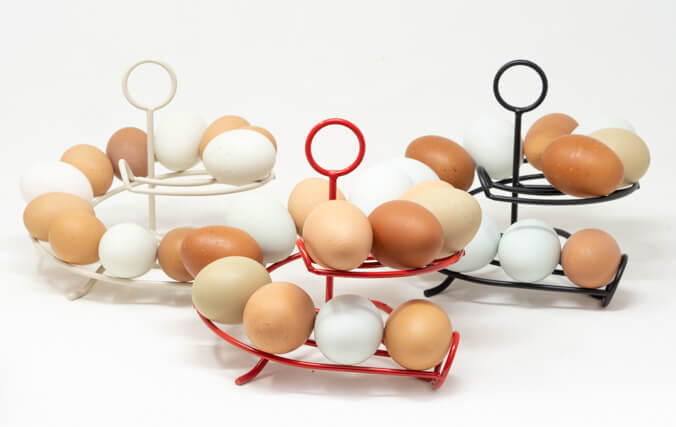 egg skelters zijn verkrijgbaar in drie kleuren en twee maten
